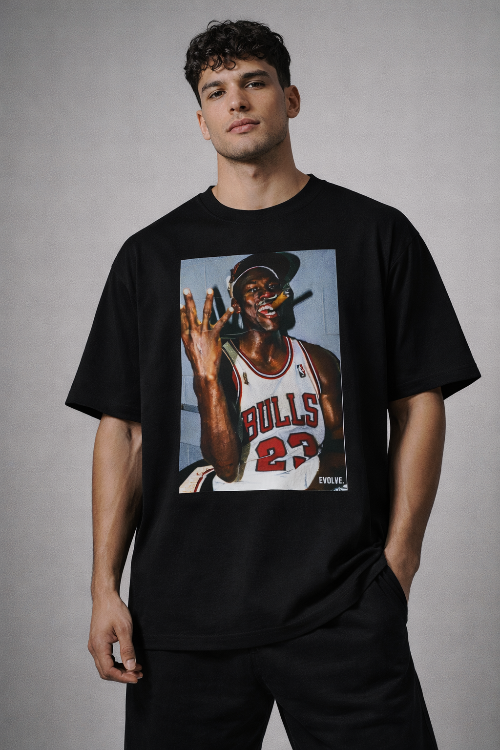 EVOLVE - TEE 02 RELENTLESS.